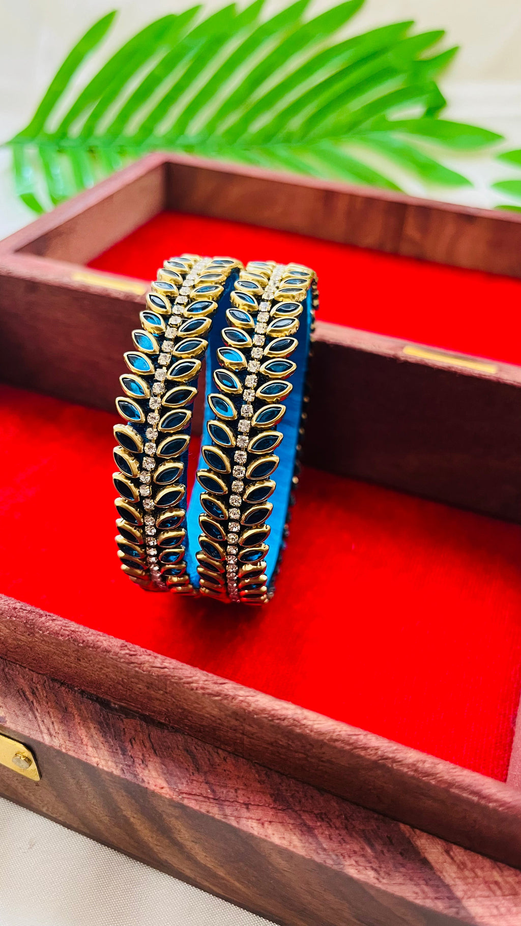 VIHANTH HANDMADE TEAL BLUE AND WHITE KUNDAN BANGLE VH011