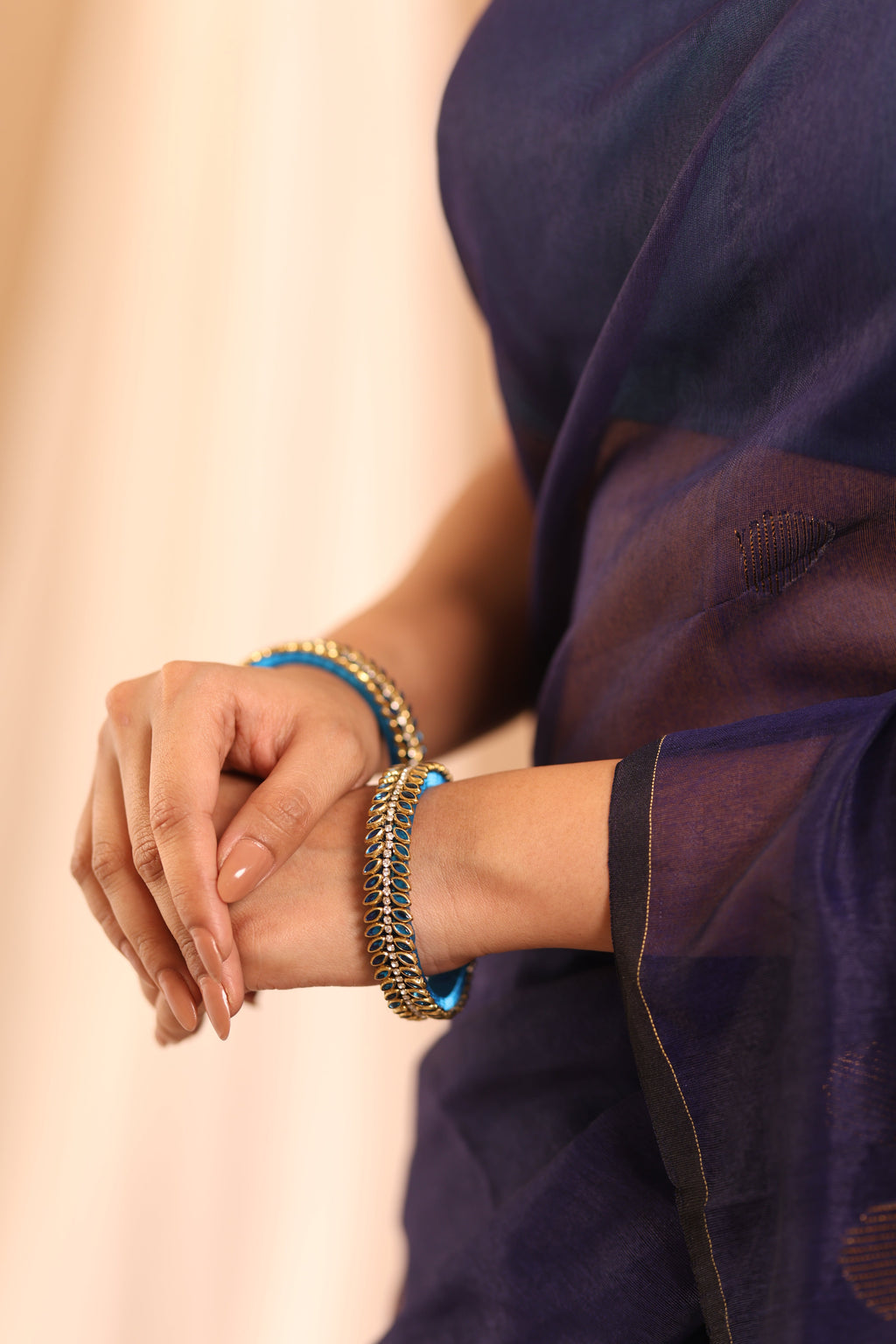 VIHANTH HANDMADE TEAL BLUE AND WHITE KUNDAN BANGLE VH011