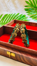 VIHANTH HANDMADE GREEN AND GOLD KUNDAN BANGLE VH012