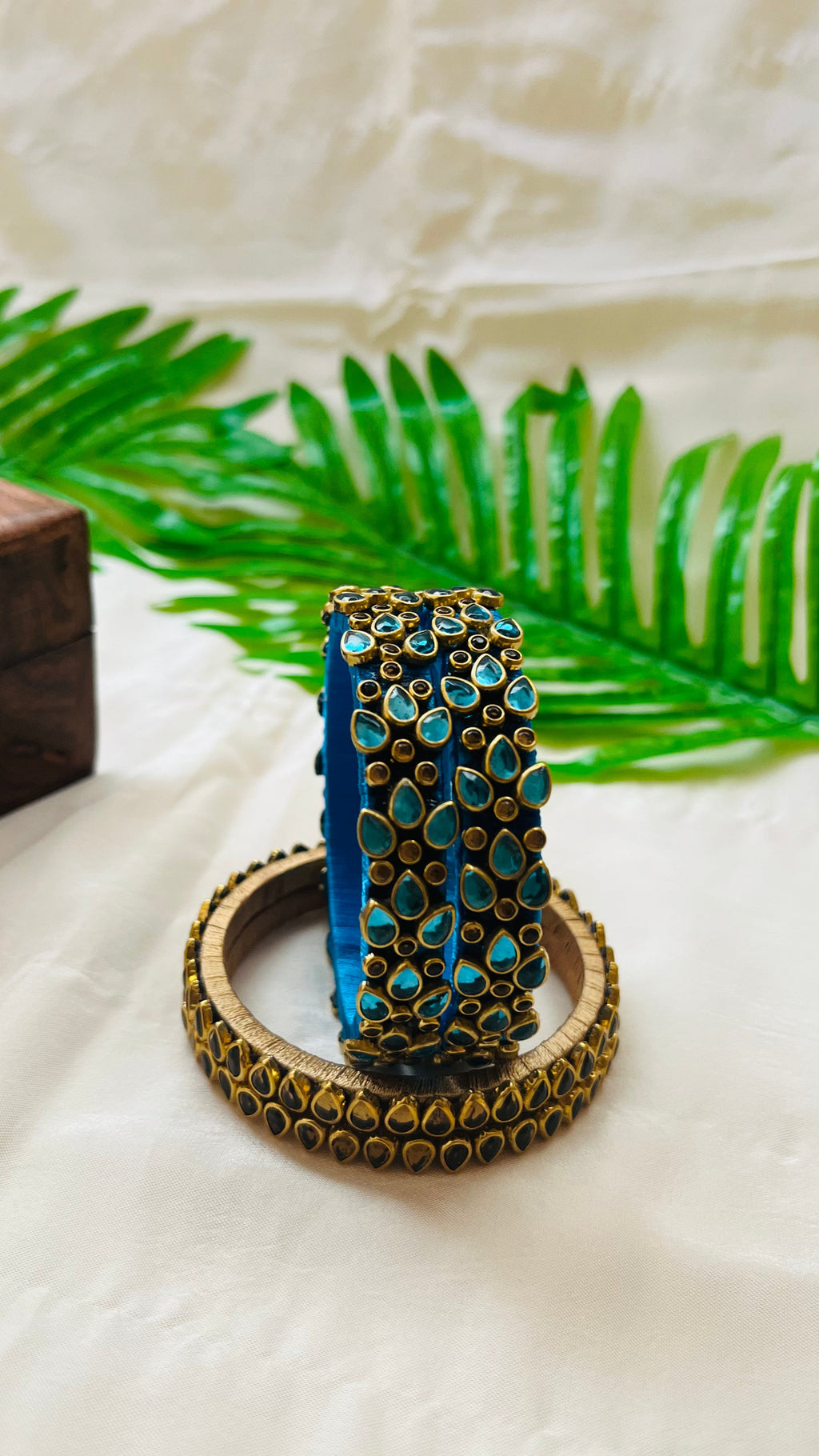 VIHANTH HANDMADE TEAL BLUE AND GOLD KUNDAN BANGLE VH008