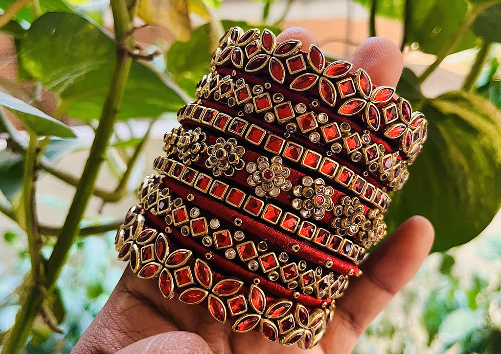 VIHANTH HANDMADE RED AND WHITE KUNDAN BANGLE VH029