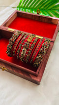 VIHANTH HANDMADE RED AND GREEN KUNDAN BANGLE VH027