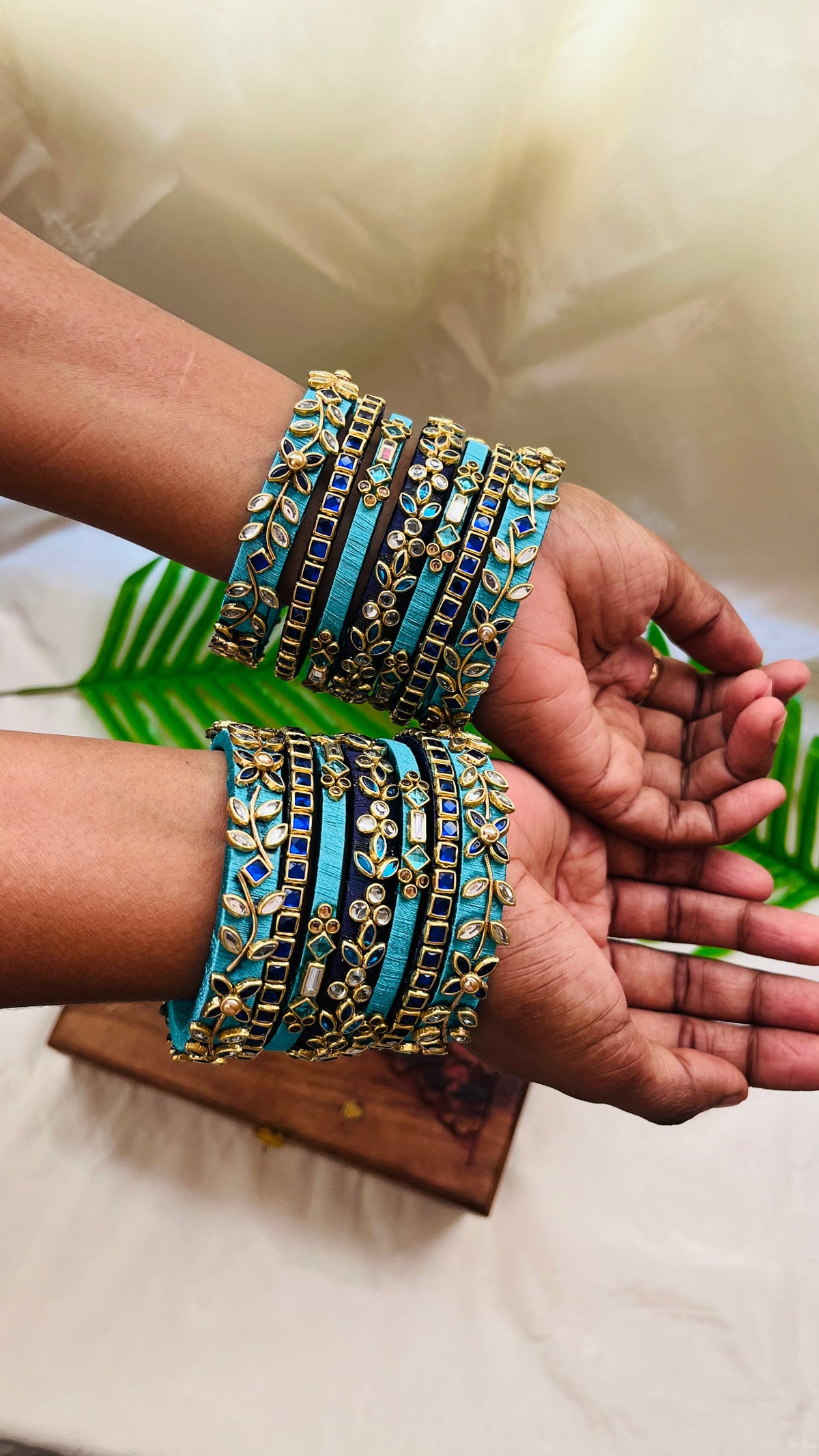 VIHANTH HANDMADE CYAN AND BLUE KUNDAN BANGLE VH019