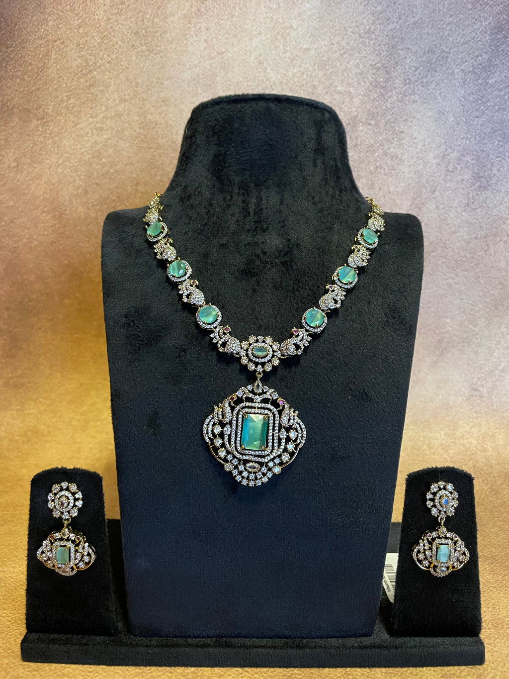 Pastel green necklace