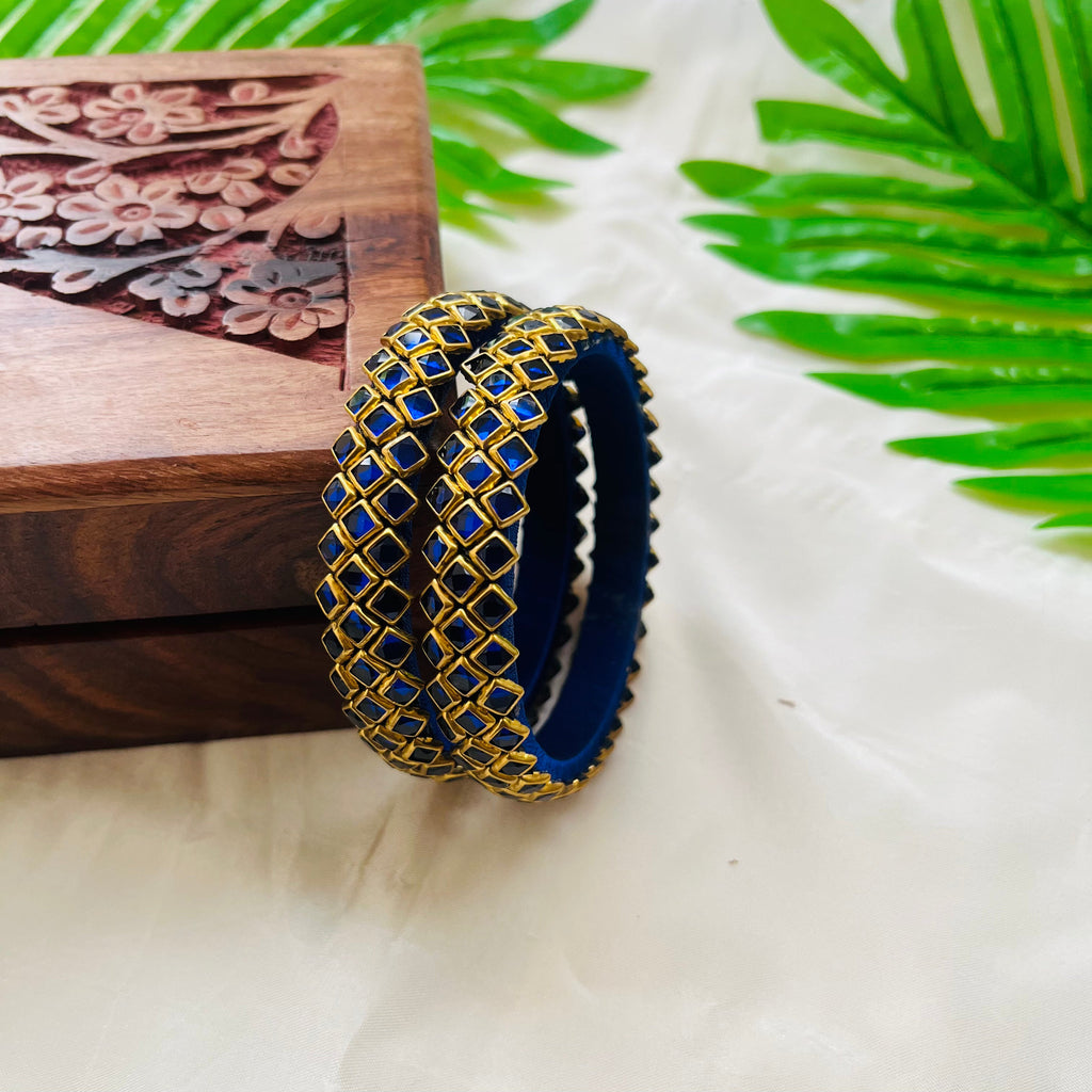 VIHANTH HANDMADE NAVY BLUE KUNDAN BANGLE VH077