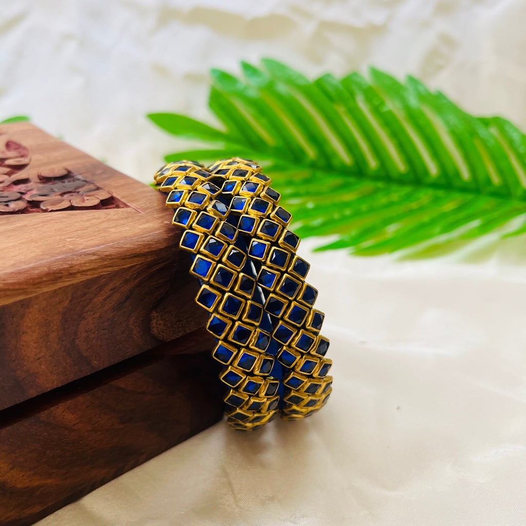 VIHANTH HANDMADE NAVY BLUE KUNDAN BANGLE VH077