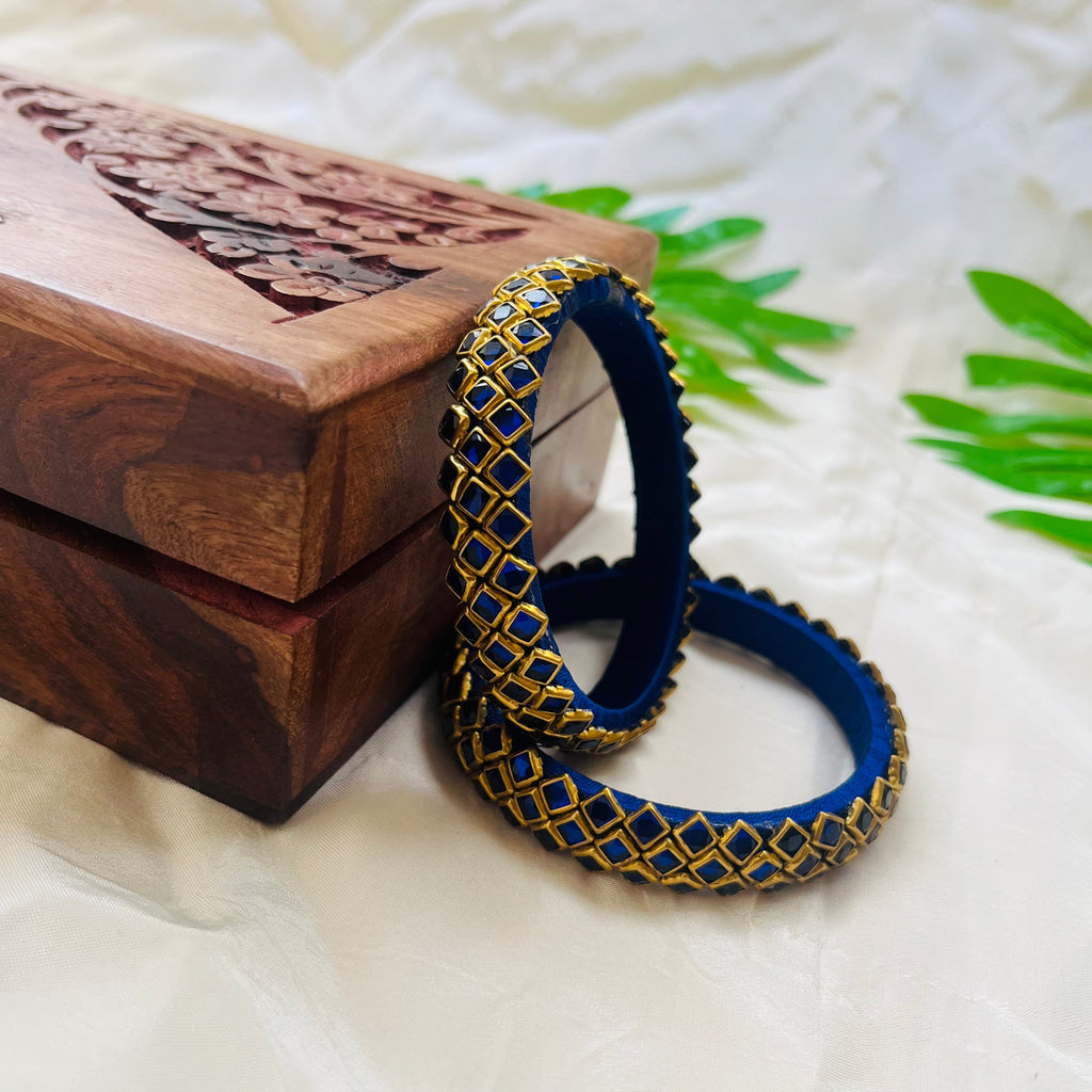 VIHANTH HANDMADE NAVY BLUE KUNDAN BANGLE VH077