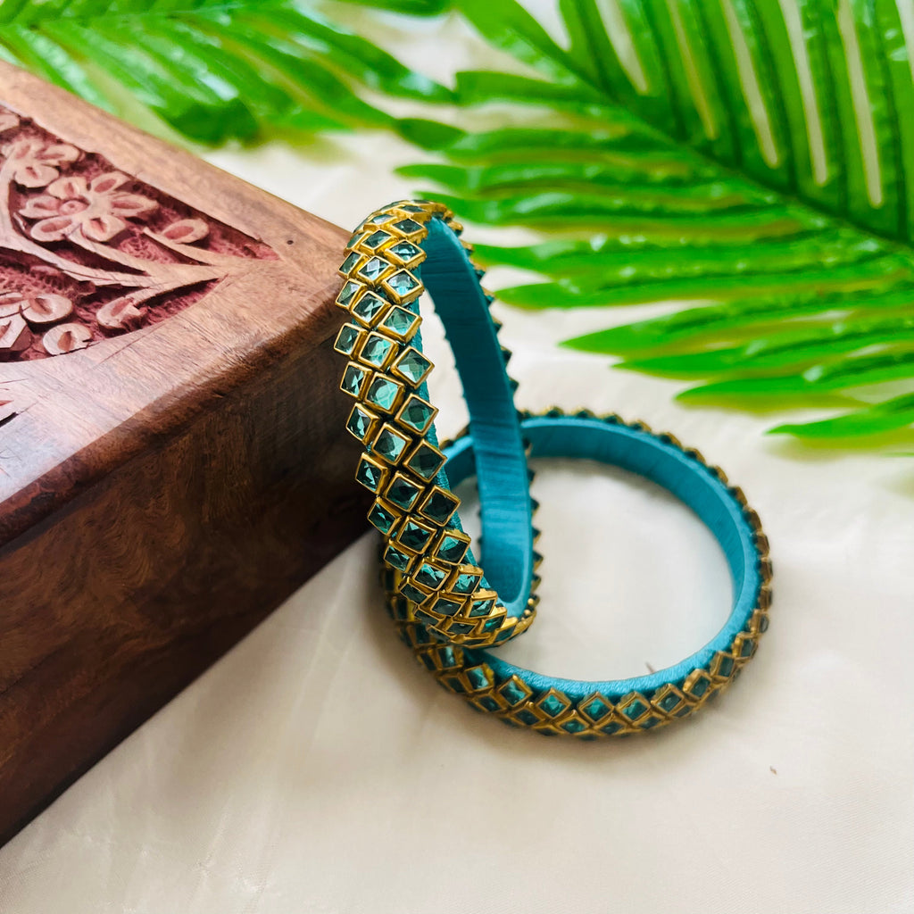 VIHANTH HANDMADE CYAN KUNDAN BANGLE VH030
