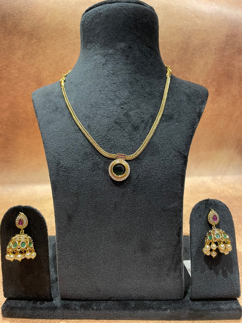 Maragatham Antique Pendant Necklace