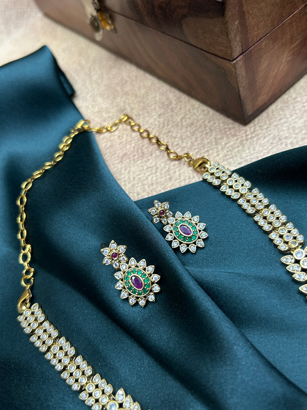 Emerald Halo Multi Petaled AD Necklace Set