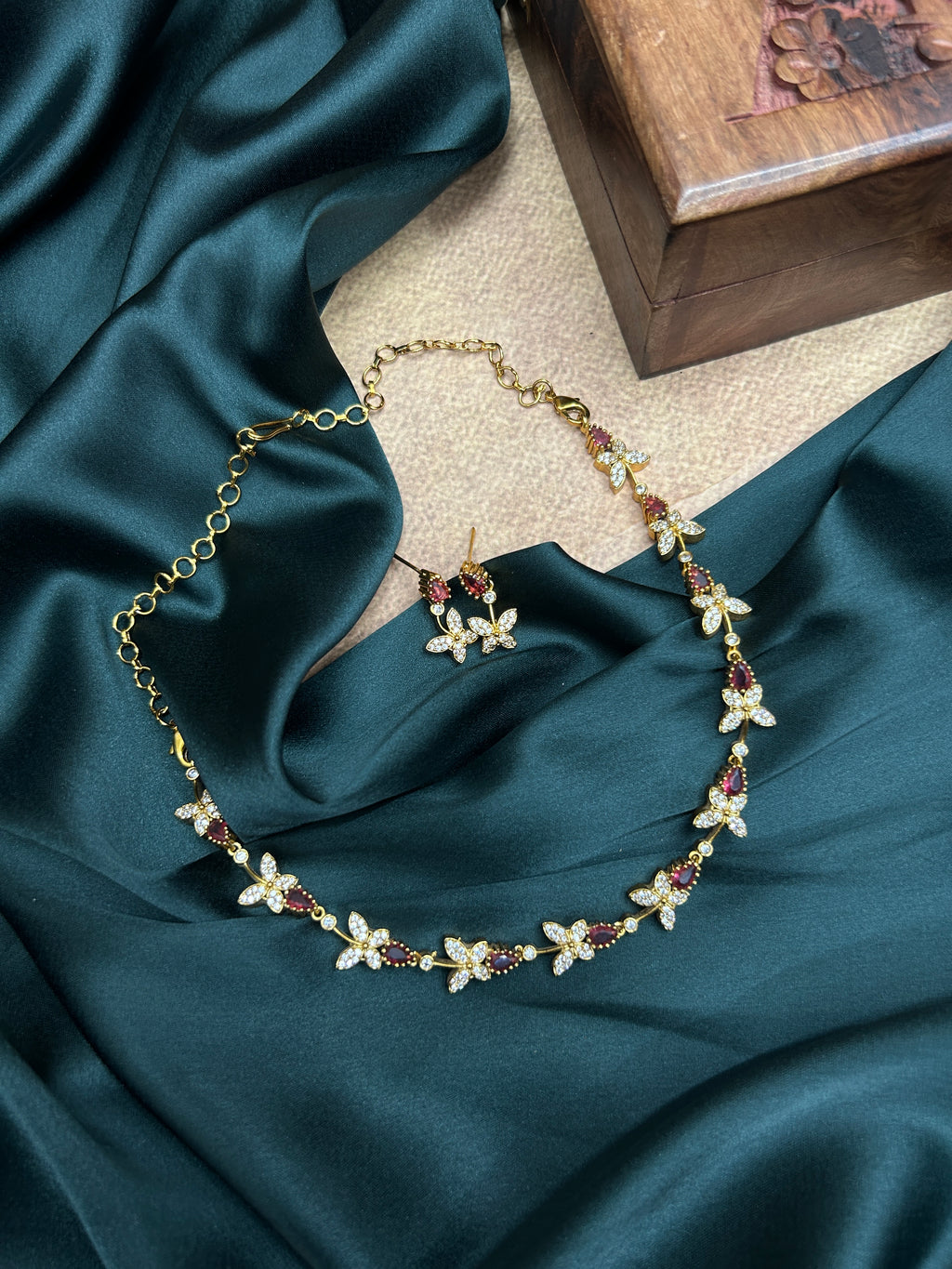 Butterfly Motif AD Necklace Set