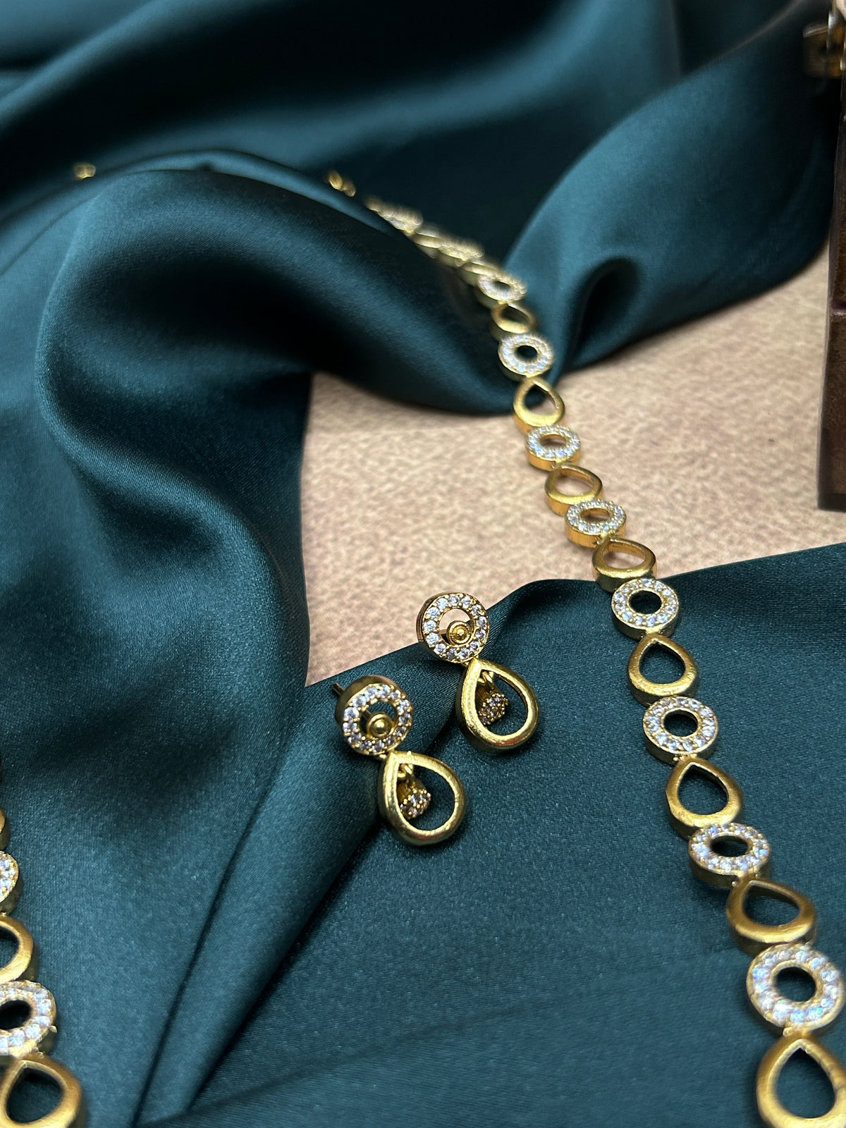 Golden Loop Pendant Necklace