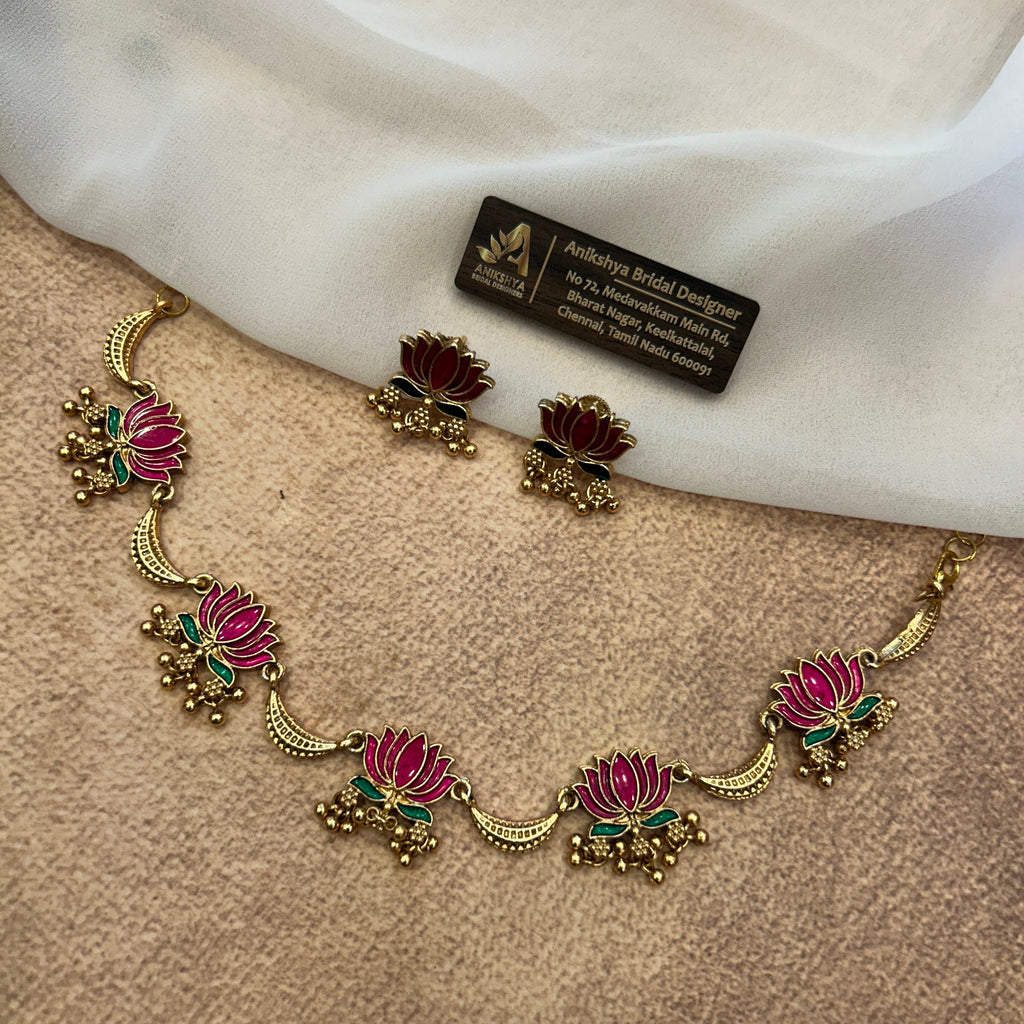 Manju Lotus Choker