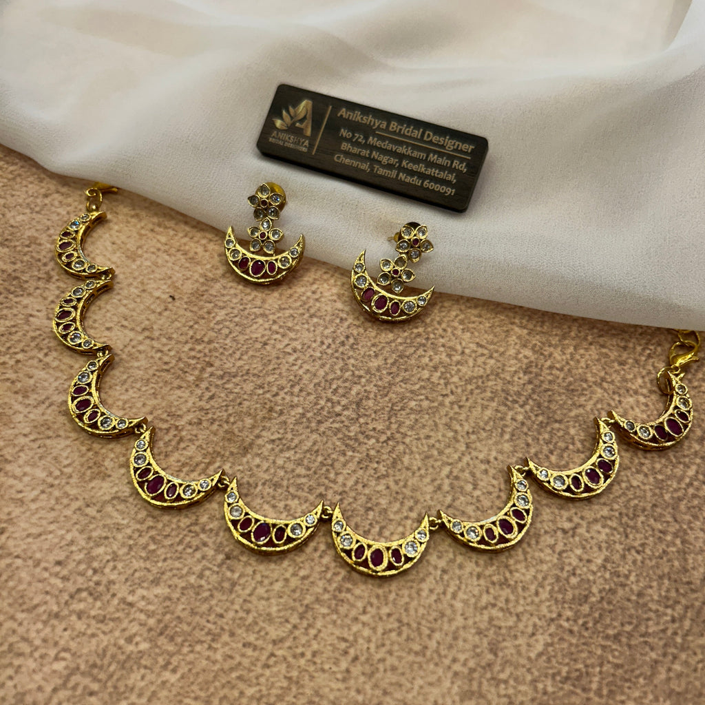 Chandini Half moon necklace