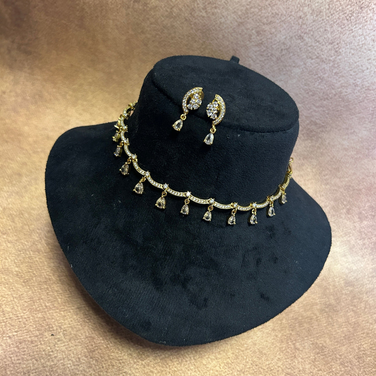 Moon drop AD necklace