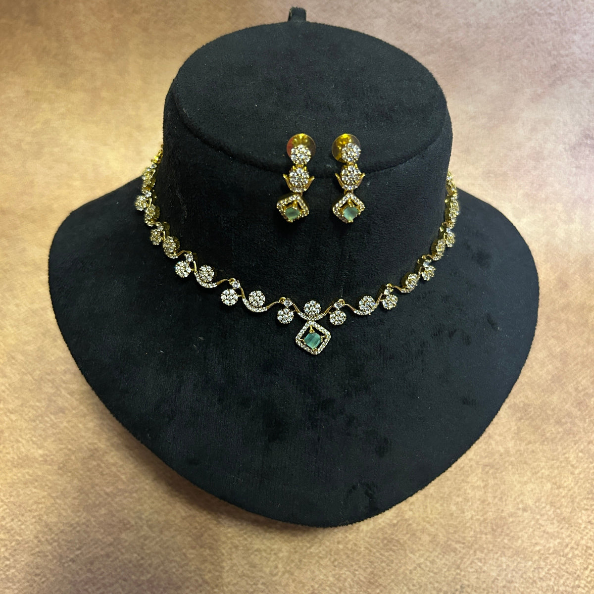 Scallop AD necklace