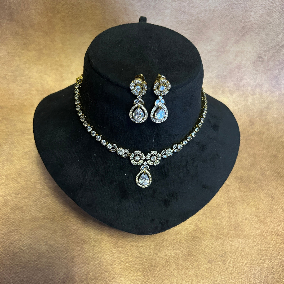 AD floral necklace