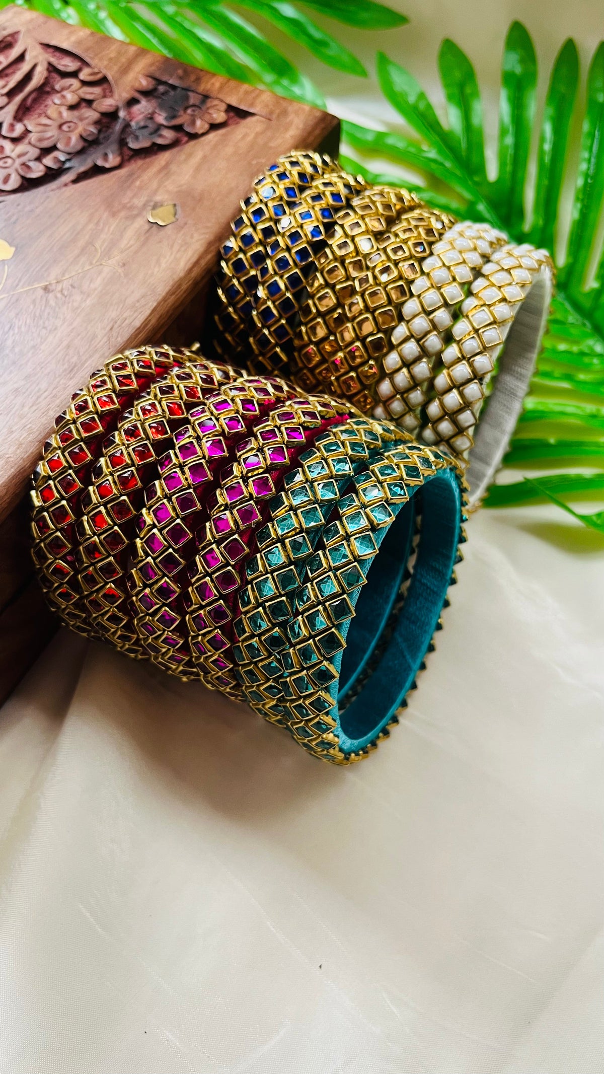 VIHANTH HANDMADE KUNDAN BANGLE COMBO_7 VH079