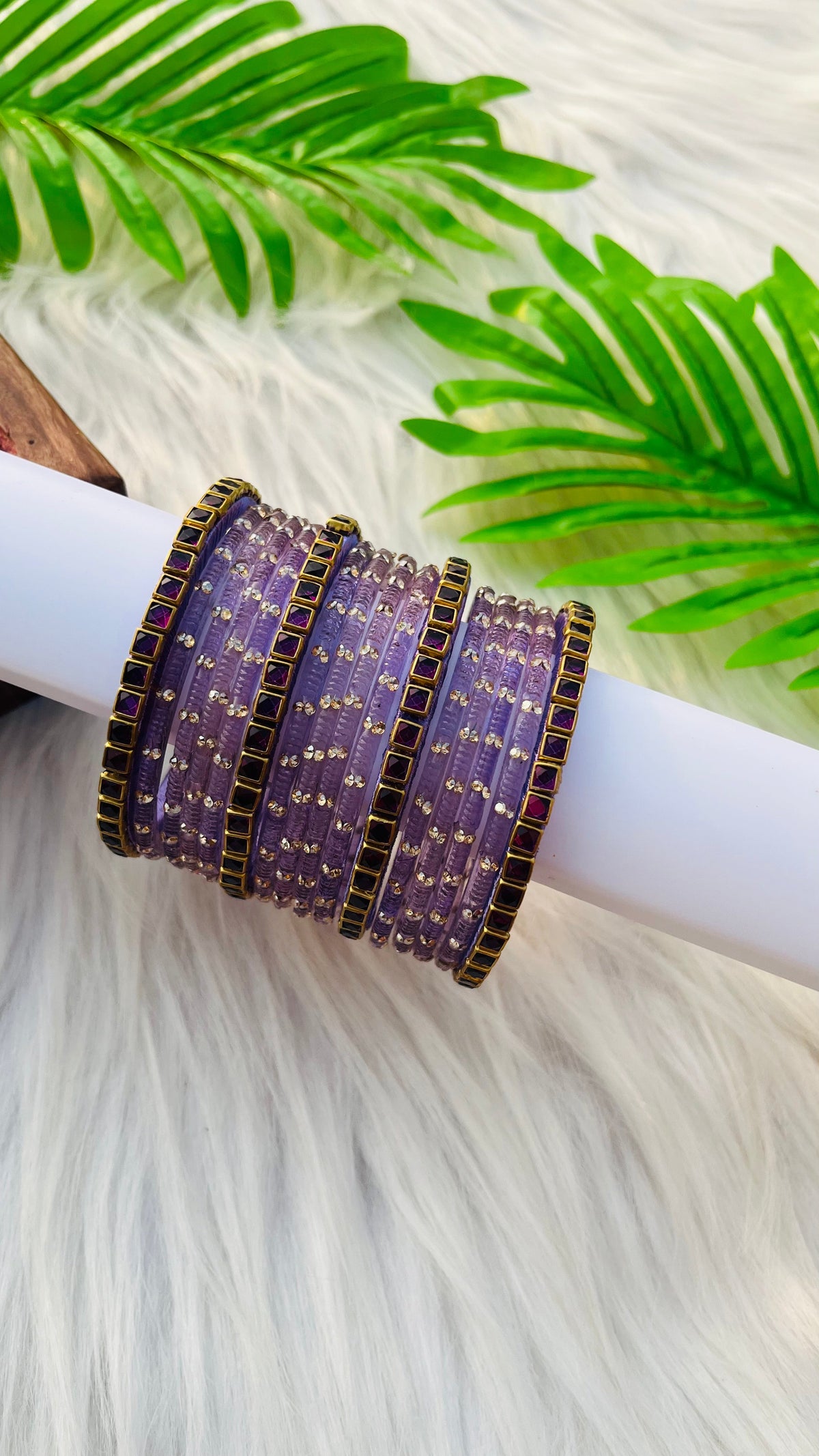 VIHANTH HANDMADE LILAC GLASS BANGLE AND PURPLE KUNDAN BANGLE VH032