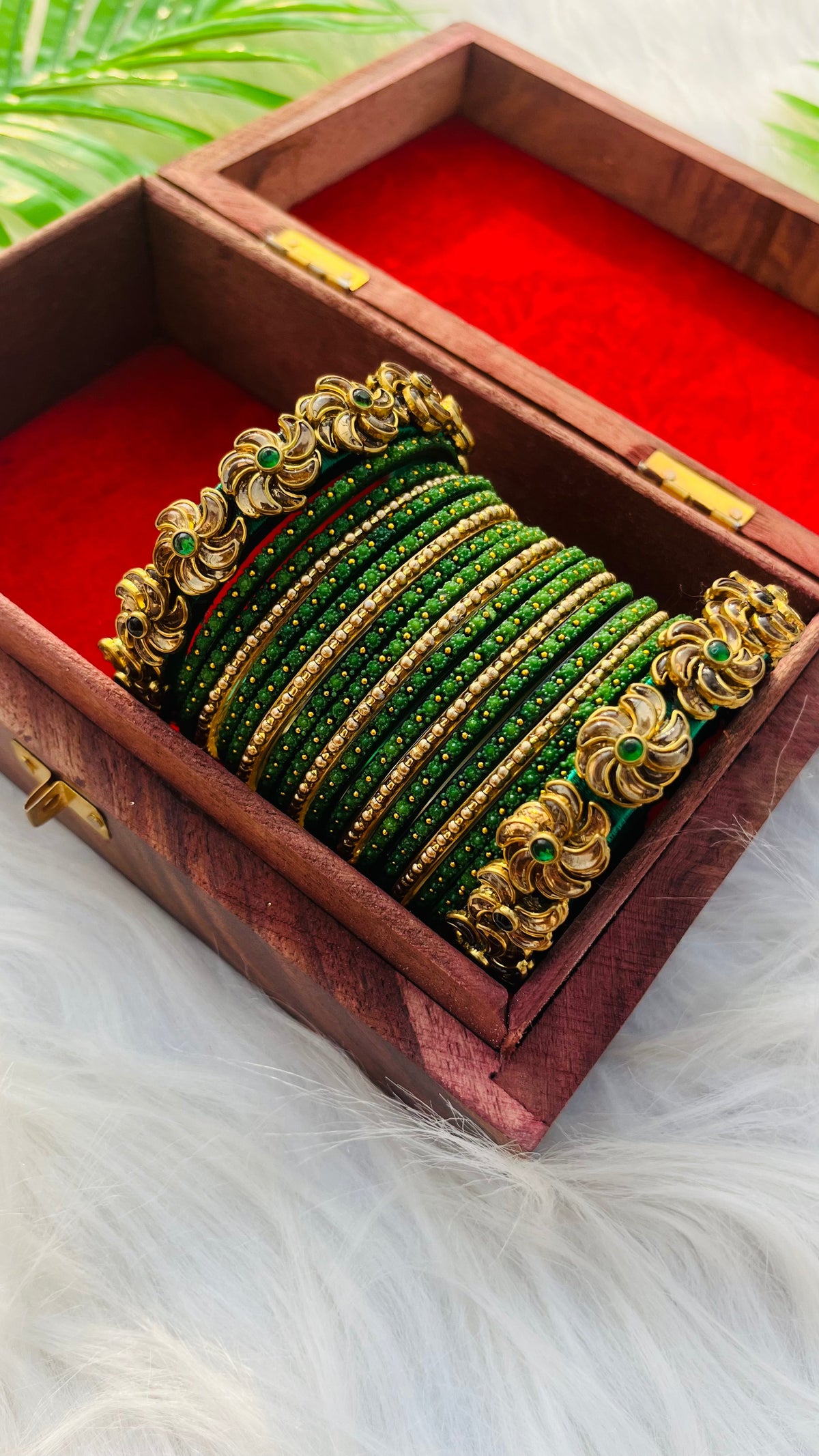 VIHANTH HANDMADE GREEN, GOLD GLASS BANGLE AND GREEN KUNDAN BANGLE VH035