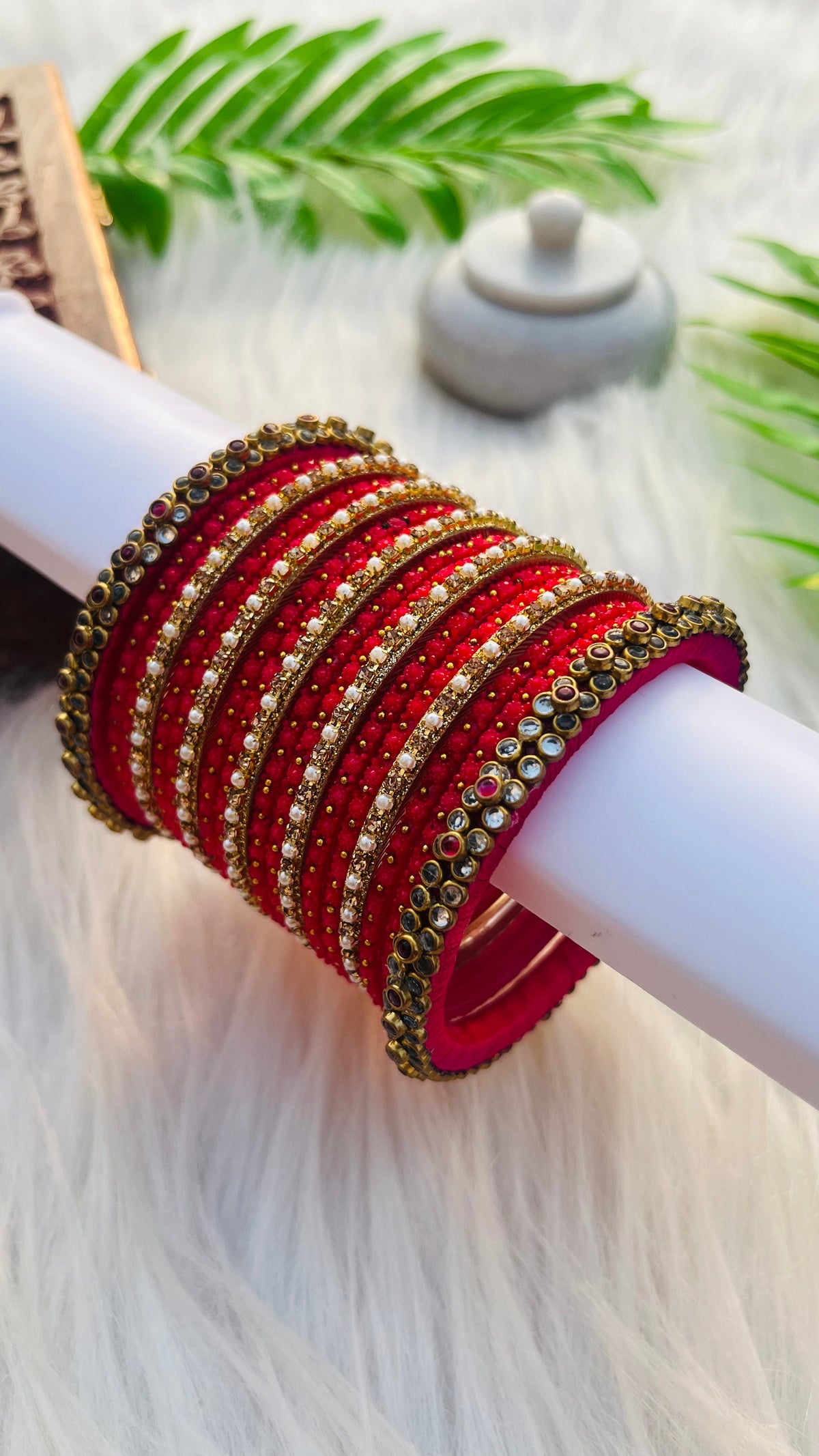 VIHANTH HANDMADE WHITE PINK KUNDAN BANGLE AND PINK GLASS BANGLE GOLD WHITE PEARL METAL BANGLE VH039