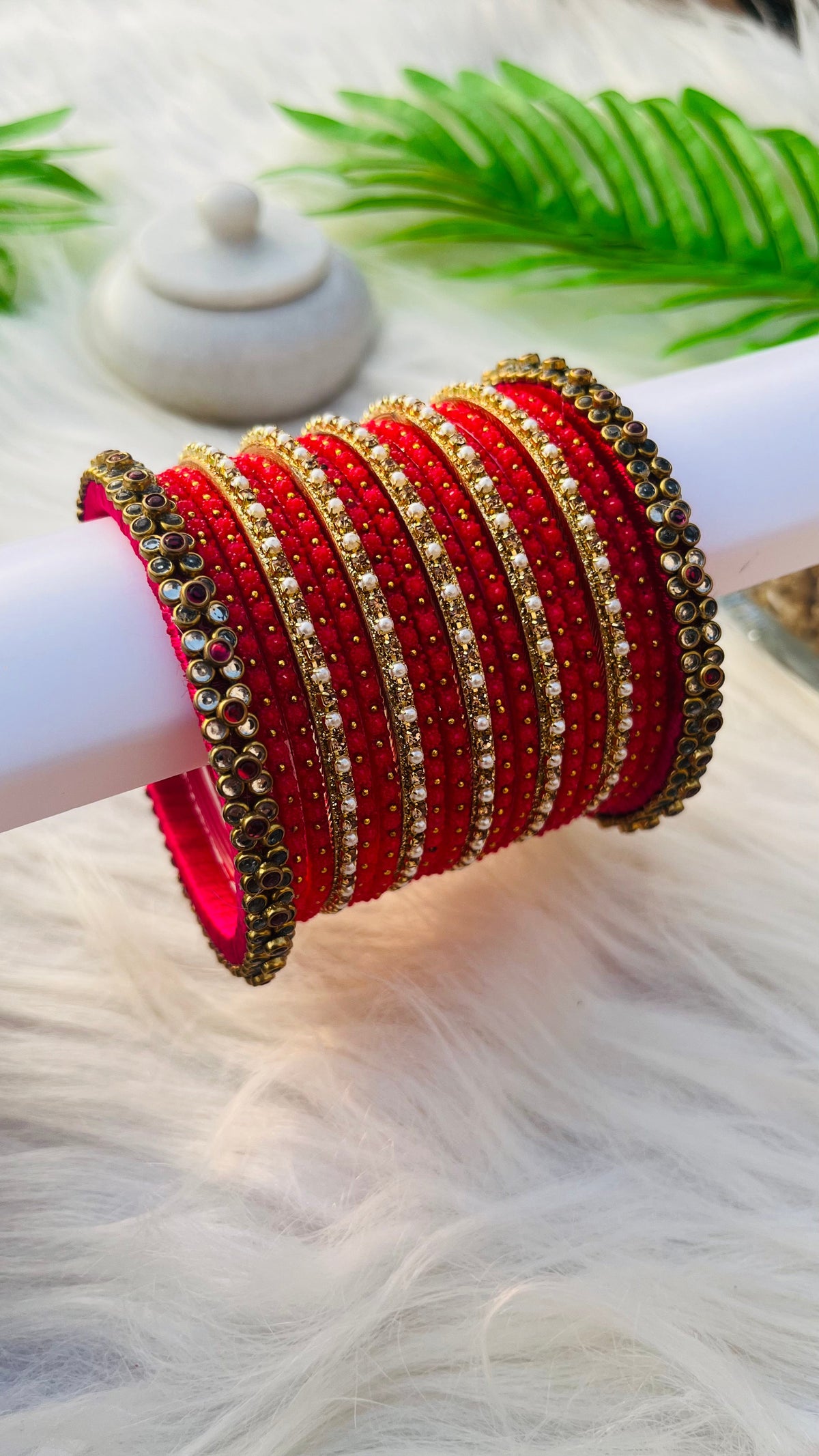 VIHANTH HANDMADE WHITE PINK KUNDAN BANGLE AND PINK GLASS BANGLE GOLD WHITE PEARL METAL BANGLE VH039