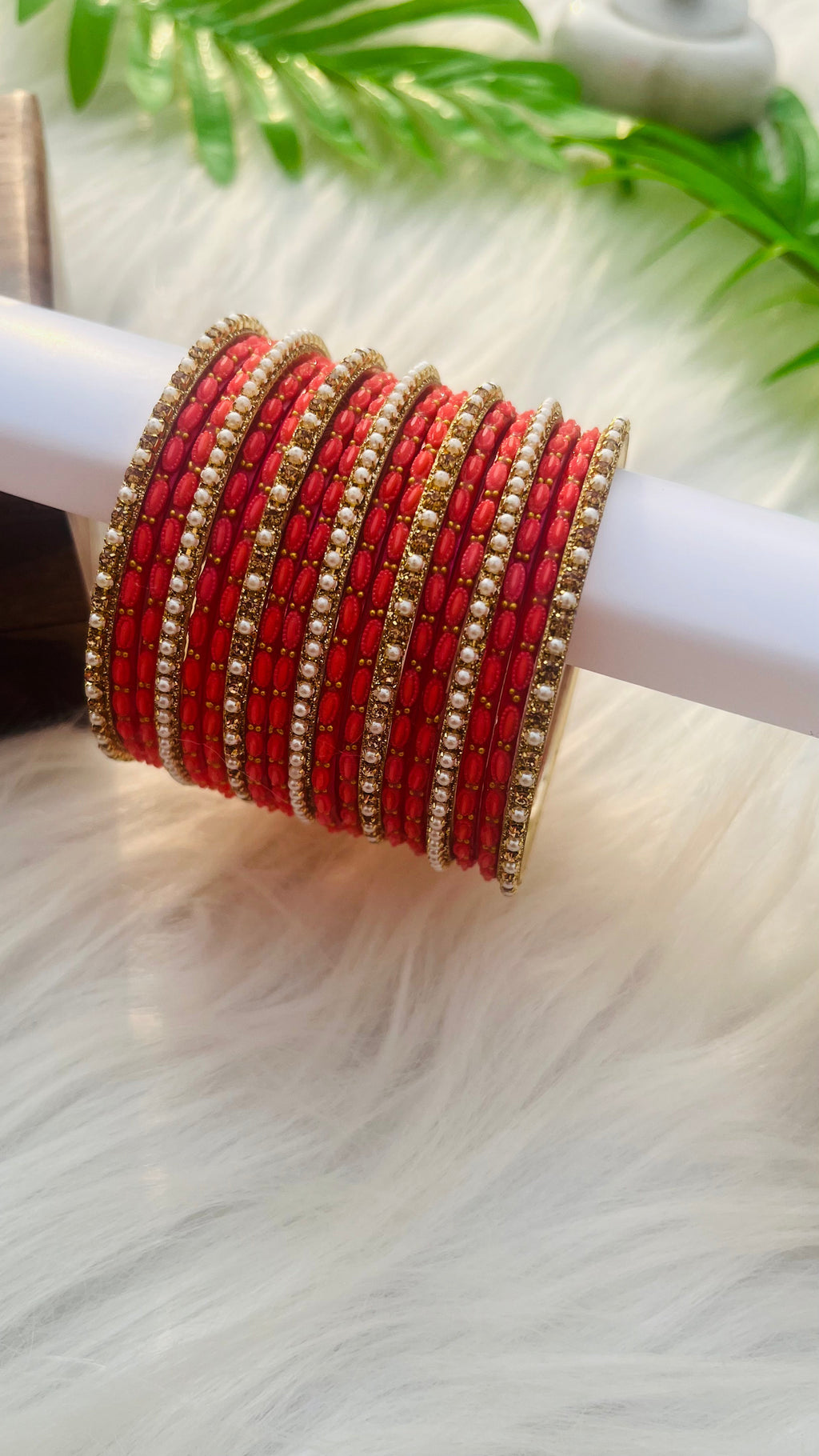 VIHANTH PEACH GLASS BANGLE AND GOLD WHITE PEARL METAL BANGLE VH042