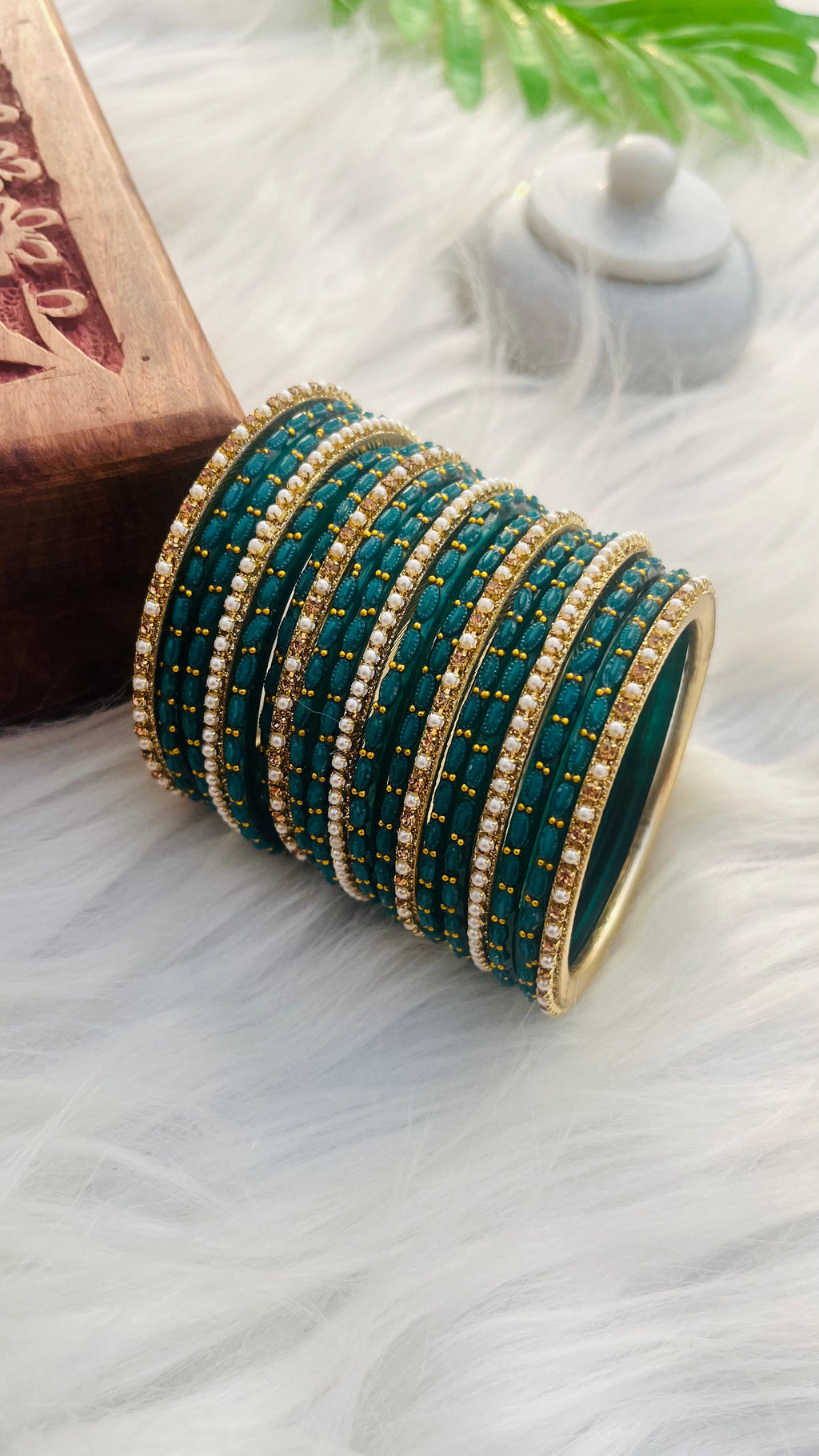 VIHANTH GREEN GLASS BANGLE AND GOLD PEARL METAL BANGLE VH043
