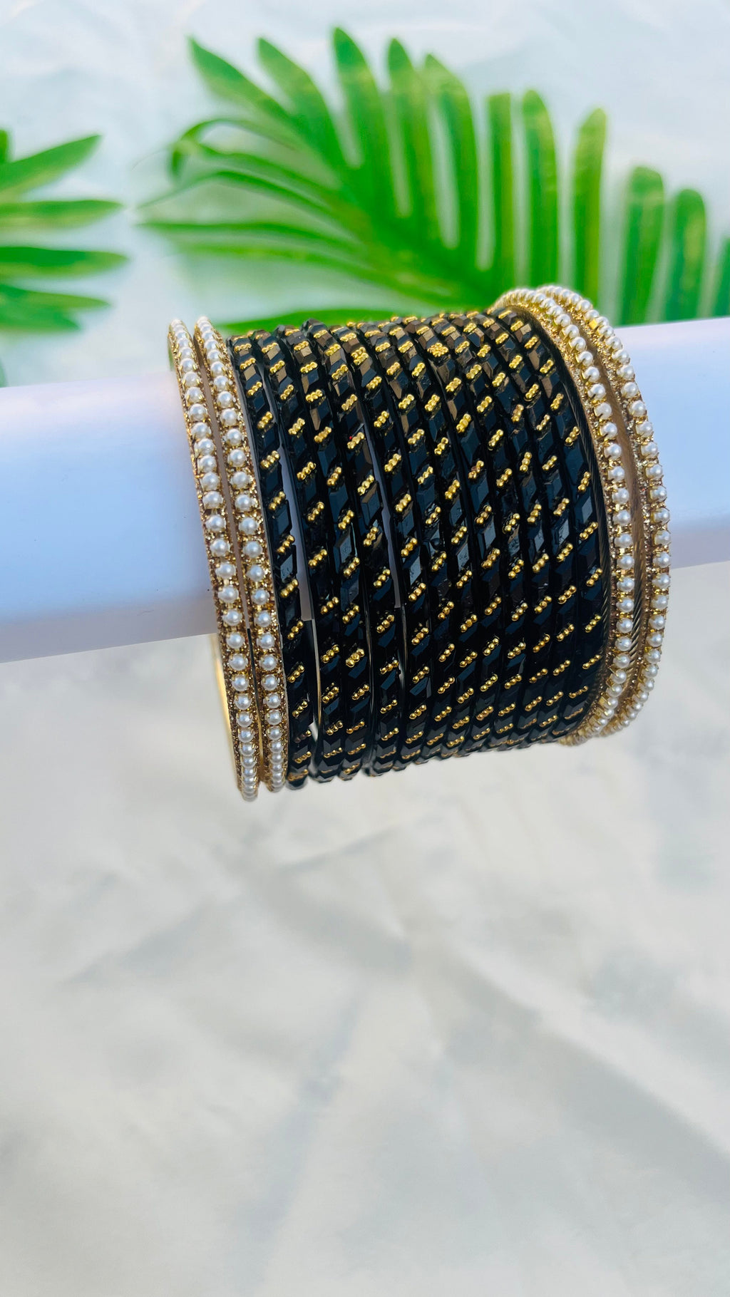 VIHANTH BLACK GLASS BANGLE AND WHITE PEARL METAL BANGLE VH047