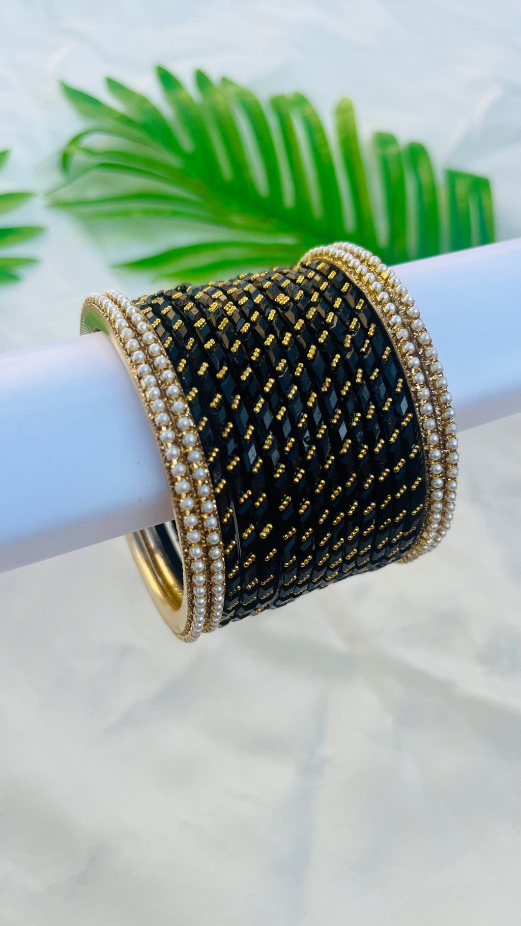 VIHANTH BLACK GLASS BANGLE AND WHITE PEARL METAL BANGLE VH047