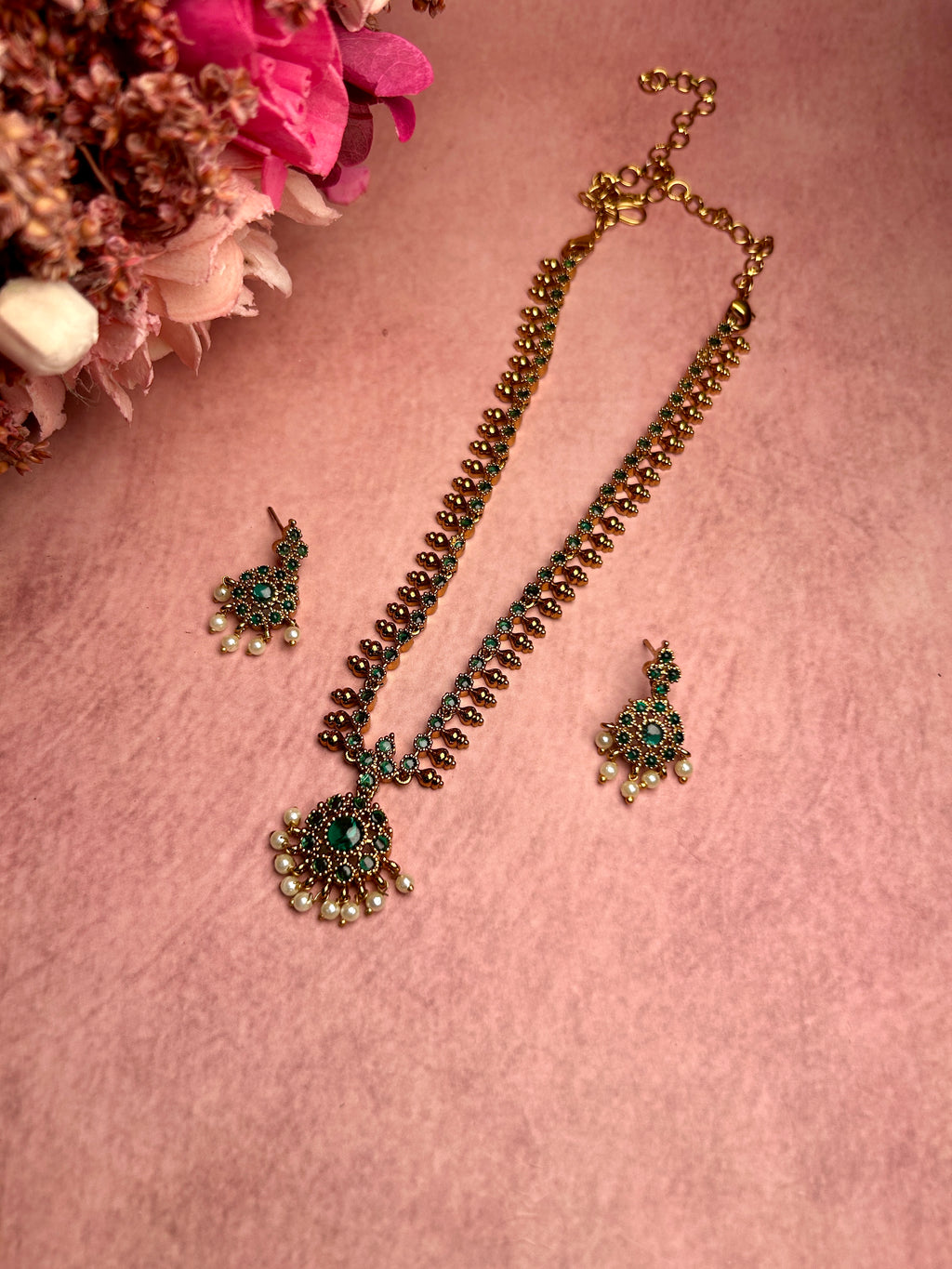Antique Green Attigai Set