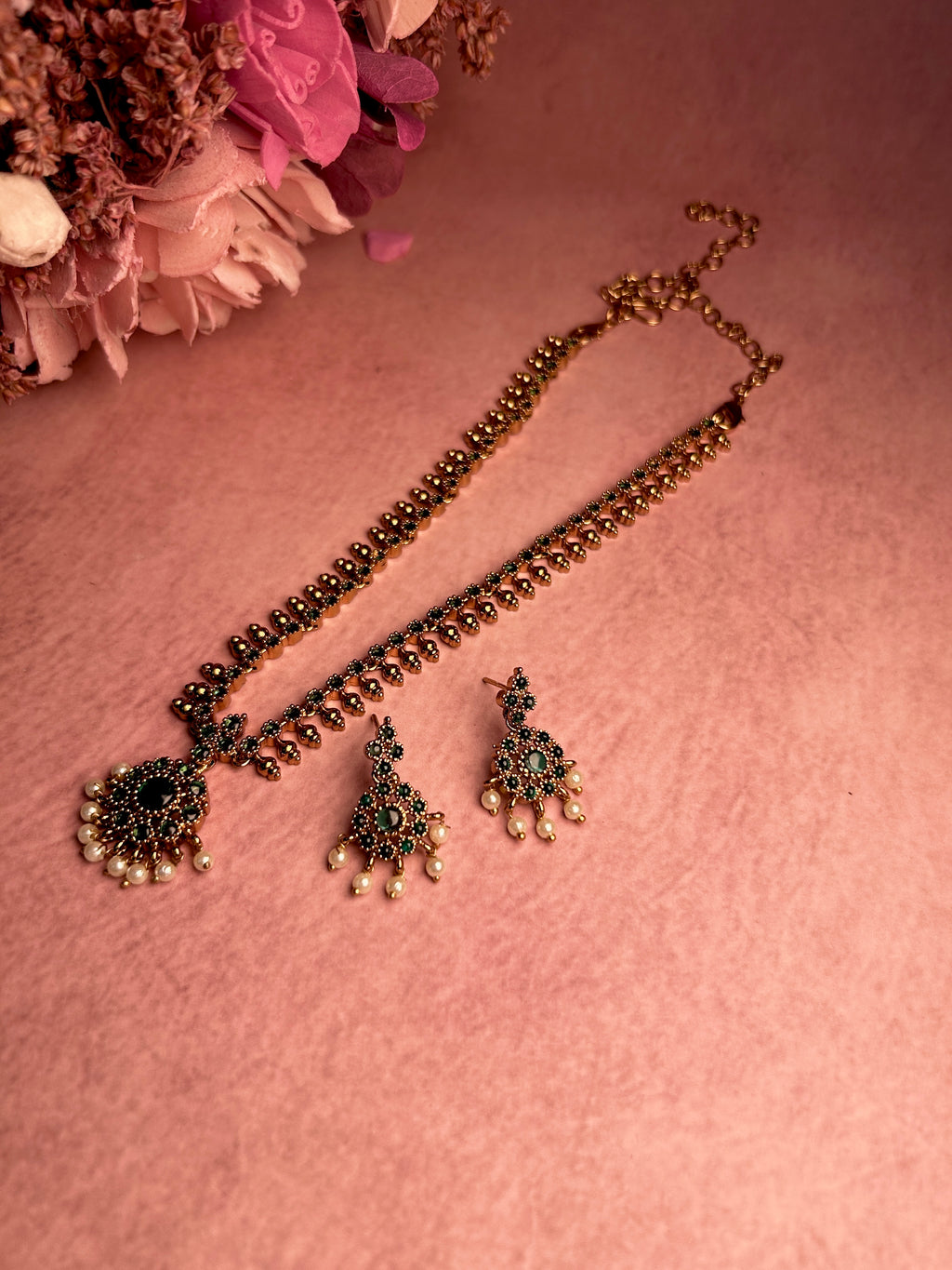 Antique Green Attigai Set