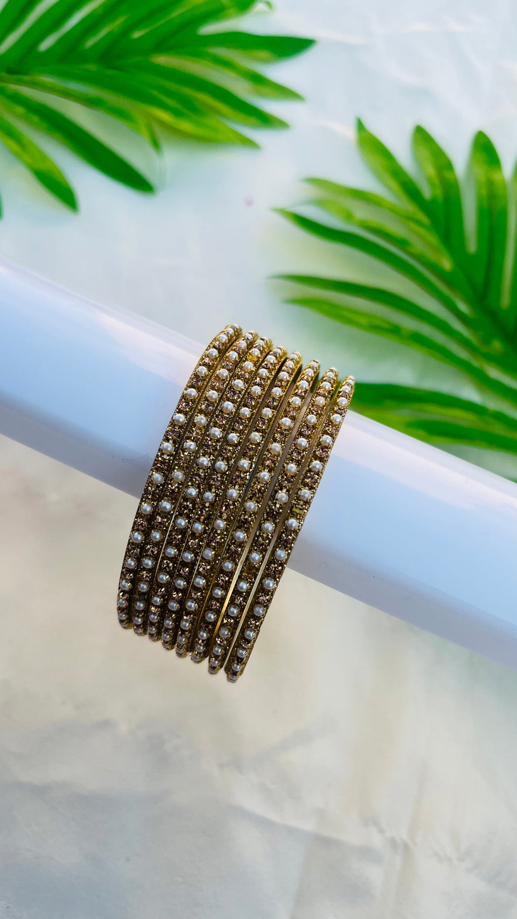 VIHANTH GOLD STONE AND WHITE PEARL METAL BANGLE VH059