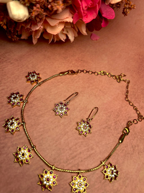 Antique Kemp Floral Necklace Set