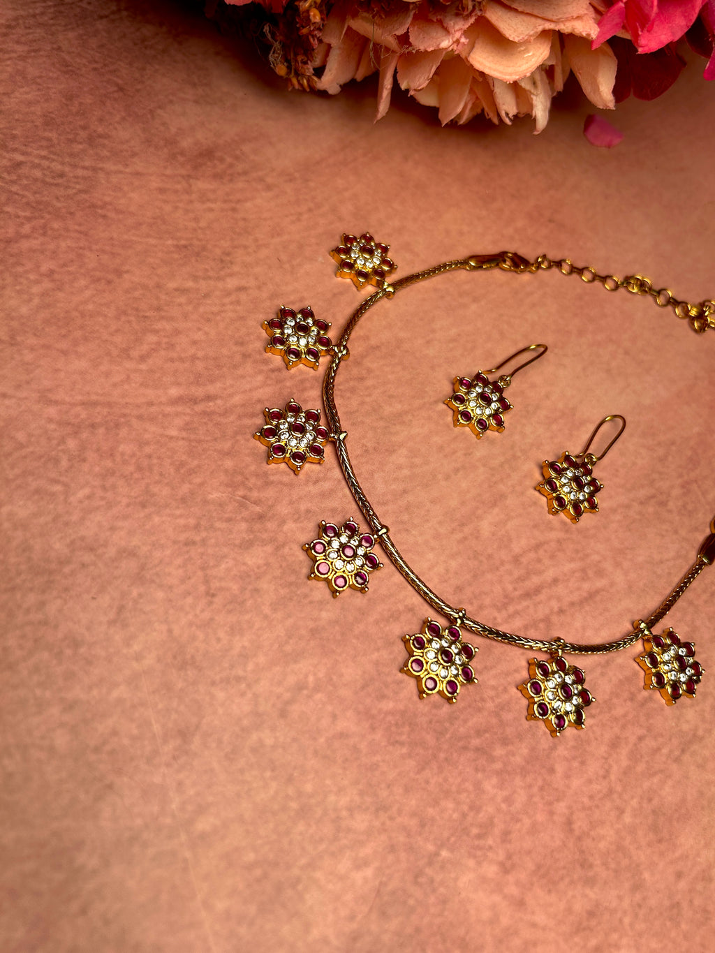 Antique Kemp Floral Necklace Set