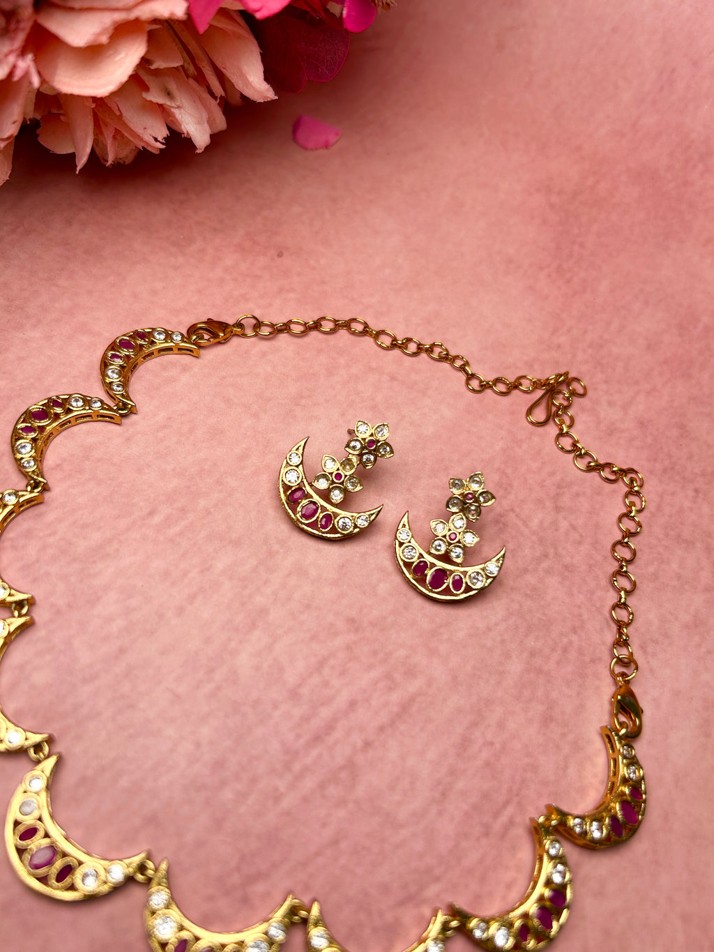 Crescent Ruby White Necklace Set