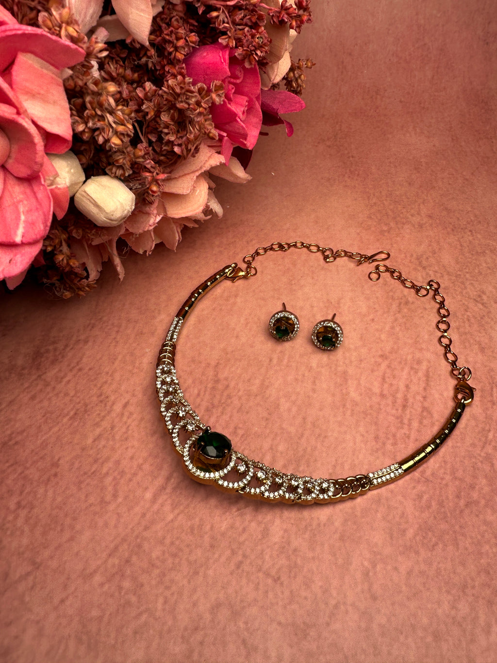 Interchangeable Stone Hasli Necklace Set