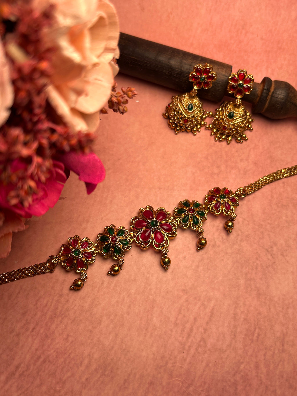 Antique Kemp Choker Jhumka Set