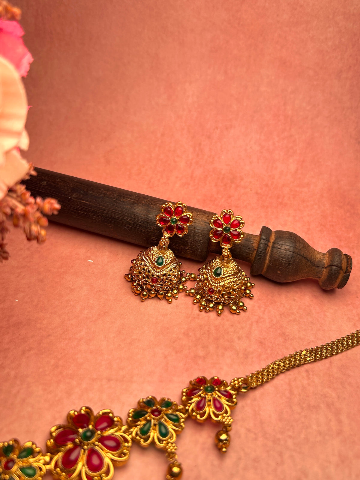 Antique Kemp Choker Jhumka Set