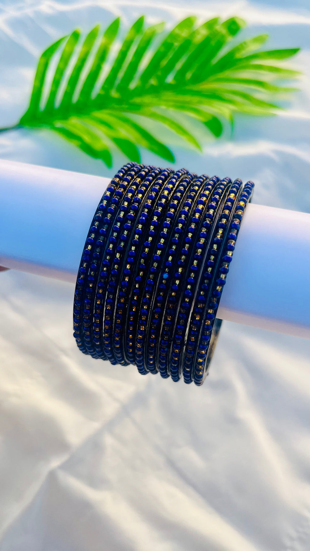 VIHANTH NAVY BLUE GLASS BANGLE VH067