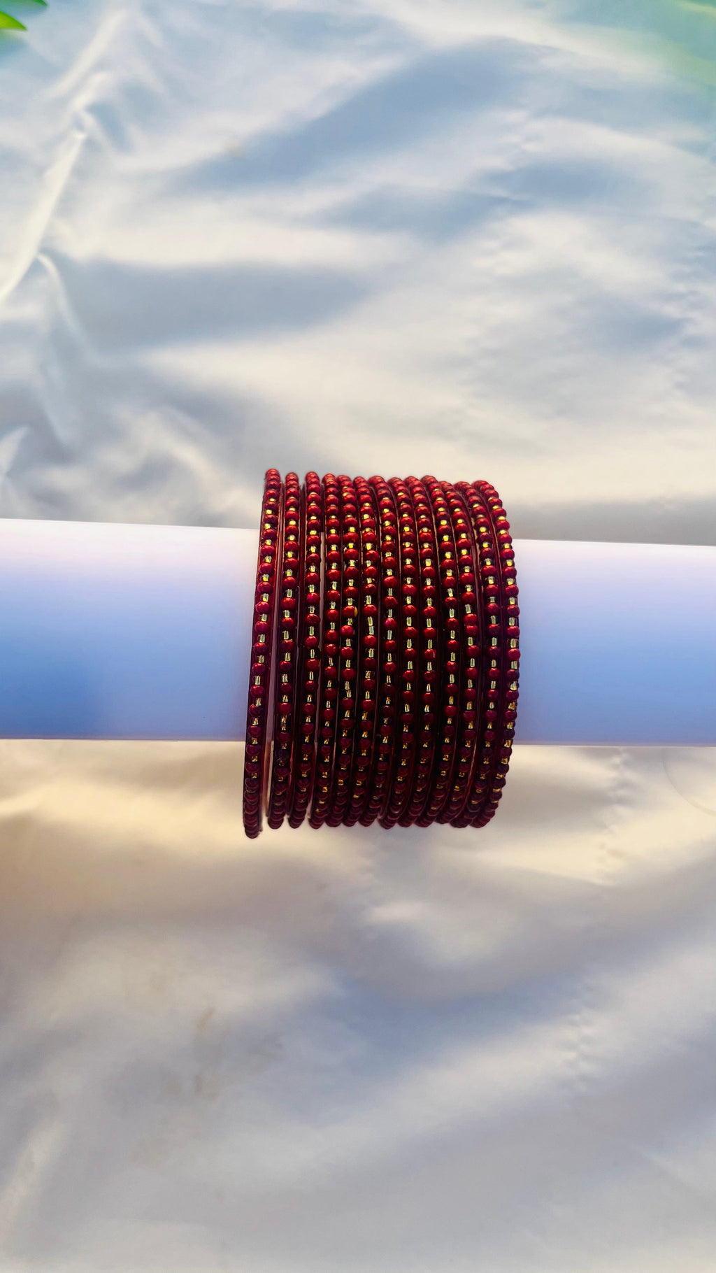 VIHANTH MAROON GLASS BANGLE VH072