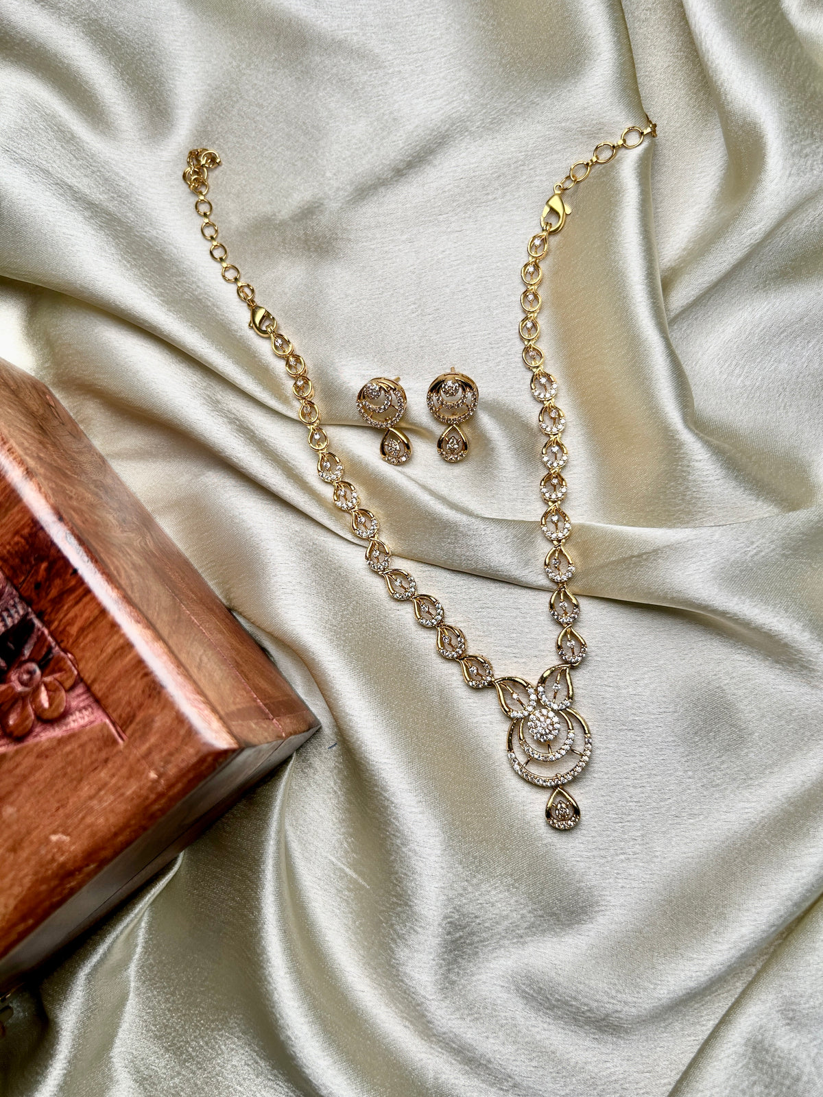 Dewdrop Gold Toned AD Necklace set