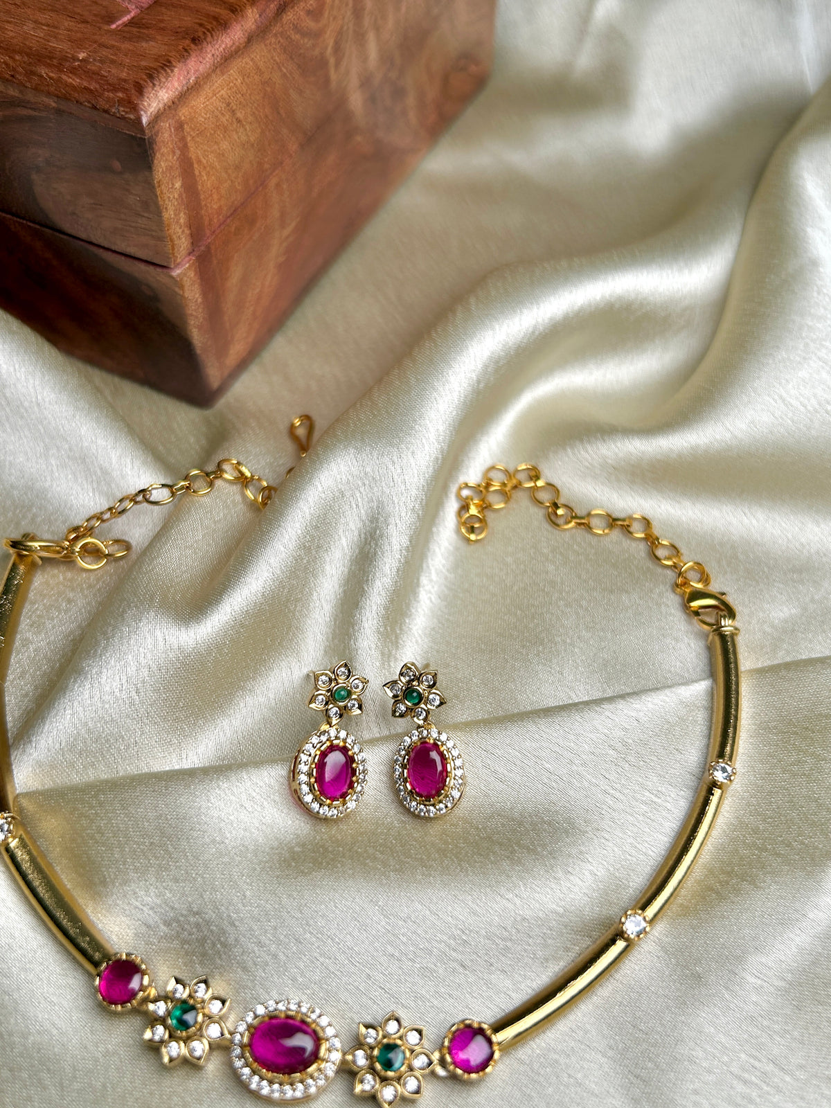 Gold Toned Ruby Hasli Necklace Set