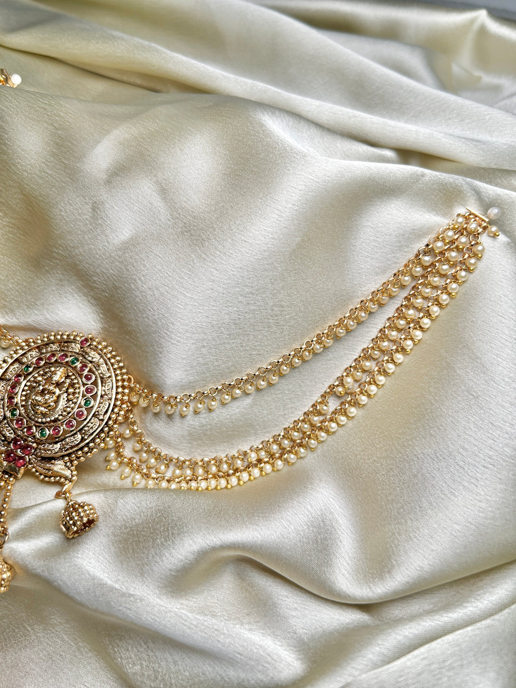Antique Pearl Layered Juda Pin