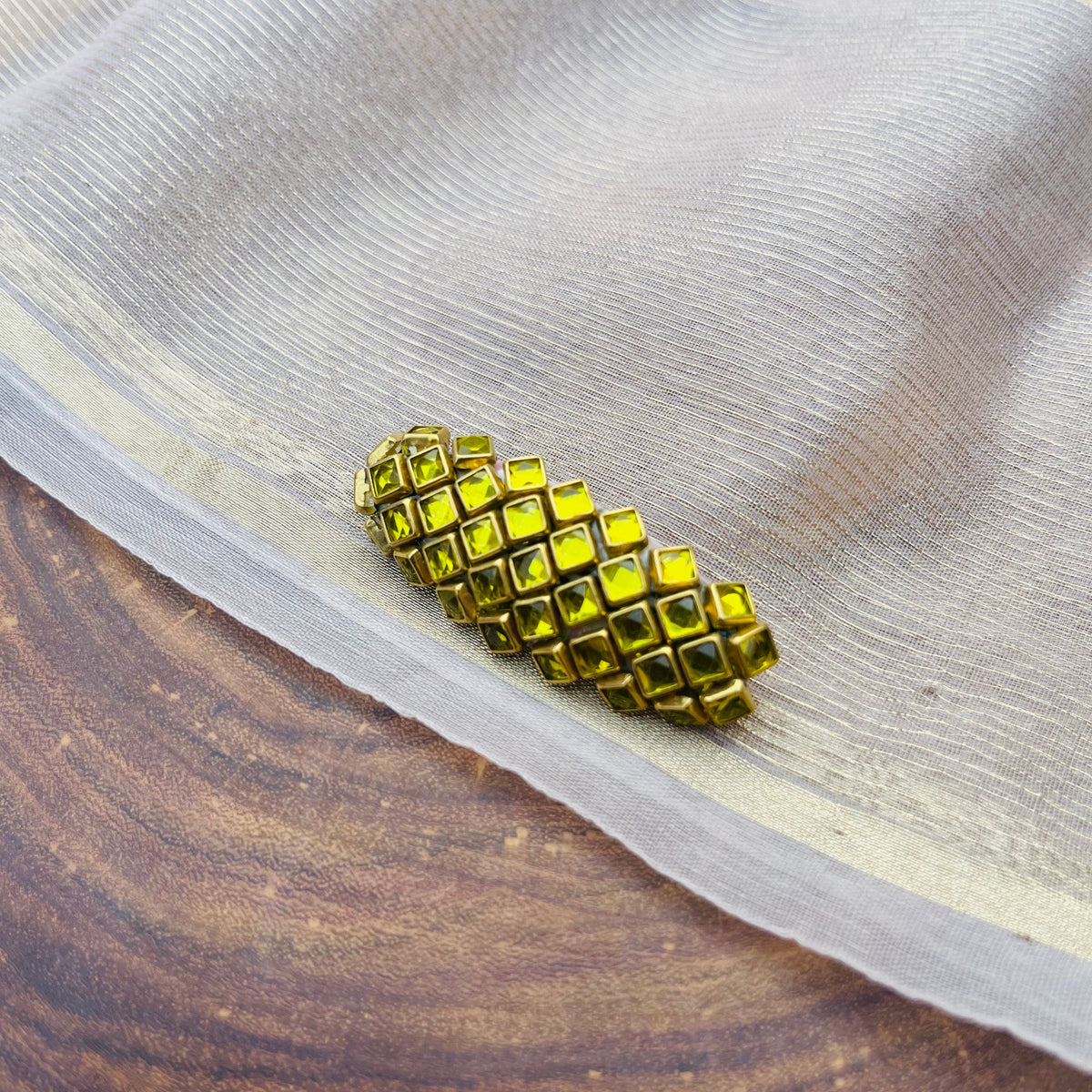 VH Mehendi green kundan Handmade saree pin