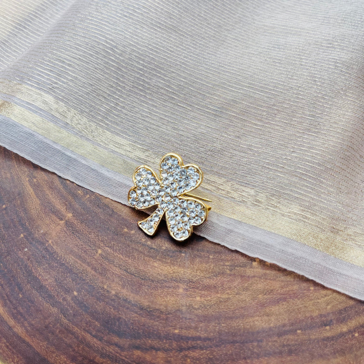 Silk saree pins online
